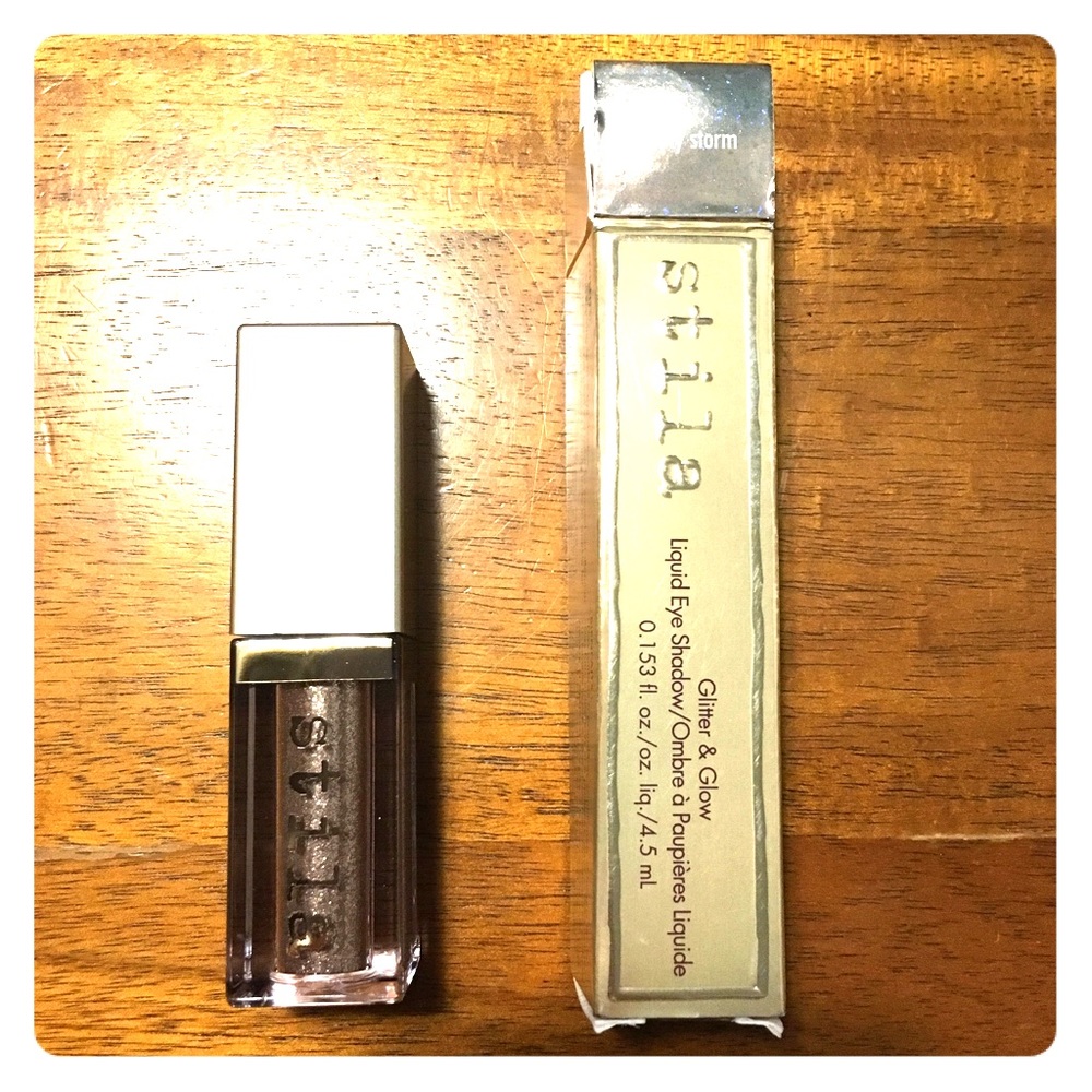 Stila Glitter and Glow Eyeshadow in Smoky Storm